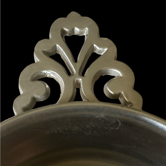 Vintage NOS Pewter Porringer with Single Handle - Picture 3 of 4